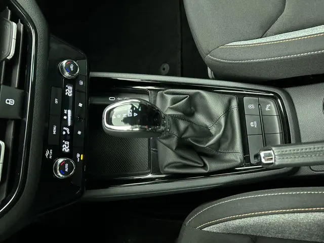 Škoda Kamiq 1.0 TSI Business Edition DSG 2025 Benzine 17