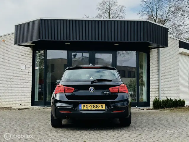BMW 1 Serie 118i M Sport|PANO|CARPLAY|TREKHAAK| 2017 Benzine 7