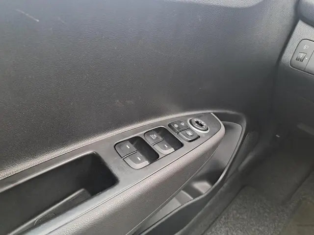 Hyundai i10 1.0i i-Motion 2015 Benzine 16