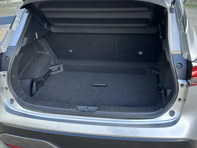 Nissan QASHQAI 1.3 MHEV Xtronic N-Connecta 2024 Benzine 25