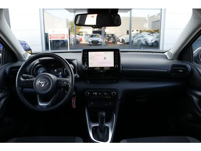 Toyota Yaris 1.5 Hybrid Dynamic 2023 Hybride Benzine 22
