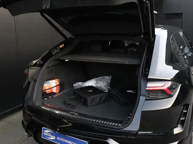 Lamborghini Urus 4.0 V8 Hybrid SE 2026 Hybride Benzine 18