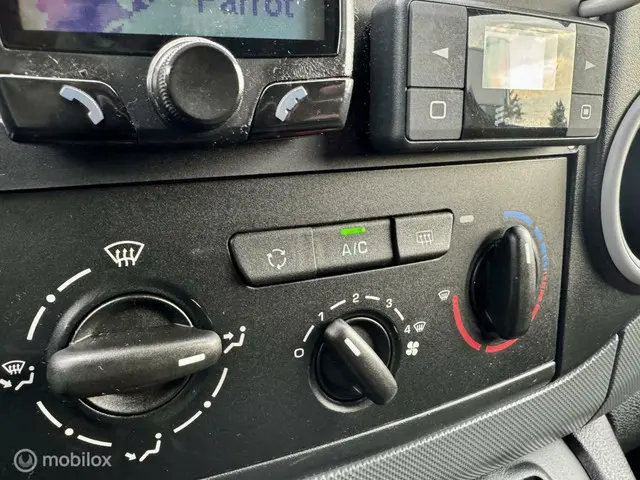 Citroën Berlingo bestel 1.6 e-HDI 700 Club 2015 Diesel 8