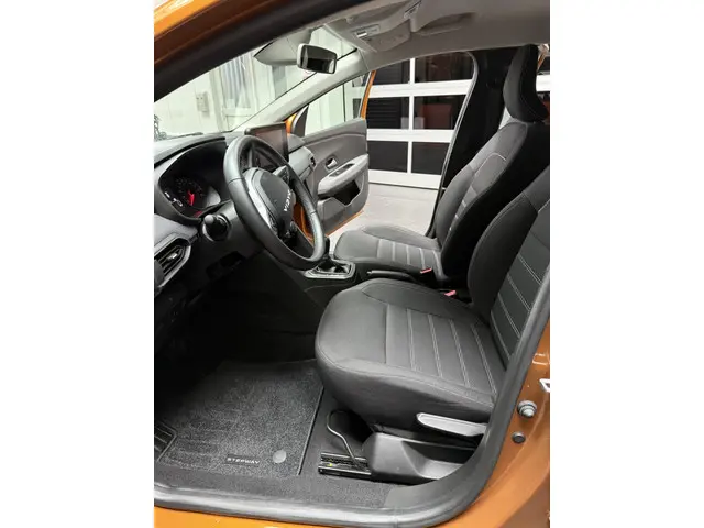 Dacia Sandero 1.0 TCe 90 Expression 2023 Benzine 8