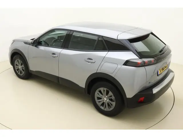 Peugeot e-2008 EV Active Pack 50 kWh 2022 Elektrisch 4