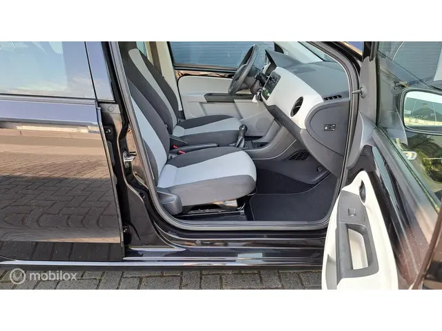 SEAT Mii 1.0 Style Sport 2015 Benzine 14