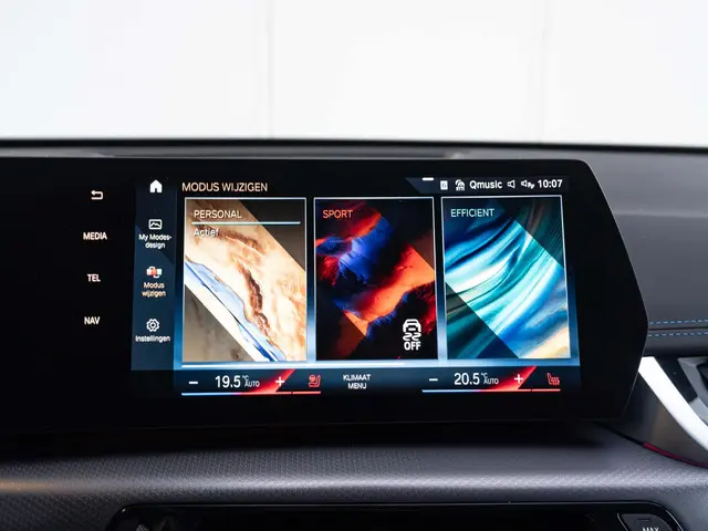 BMW X1 sDrive18i 2022 Benzine 21