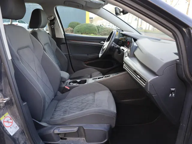 Volkswagen Golf 1.4 eHybrid PHEV 2021 Hybride Benzine 24