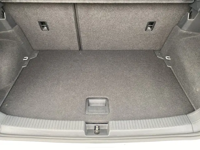 Volkswagen T-Cross 1.0 TSI Life 2020 Benzine 28