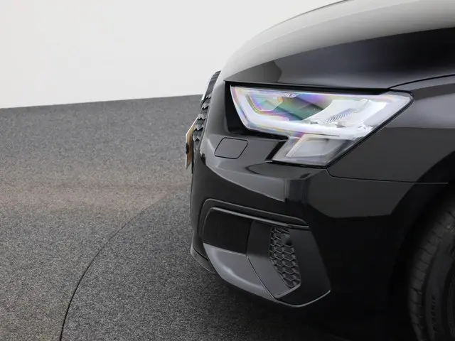 Audi A3 Limousine 30 TFSI 110PK S-tronic 2023 Benzine 30