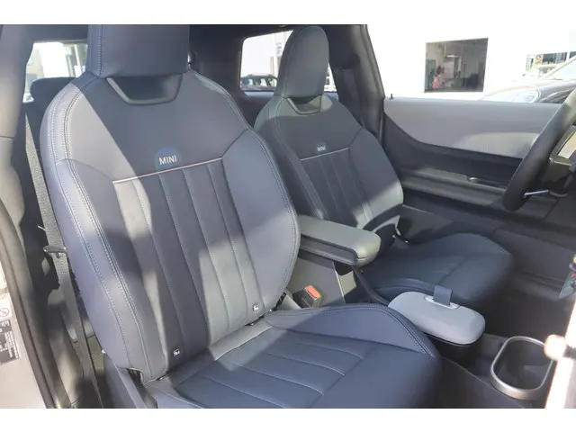 MINI 3-Deurs Cooper S 2025 Benzine 8