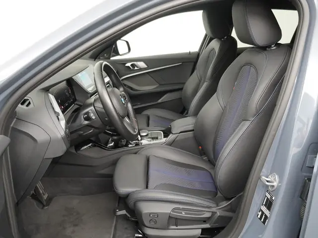 BMW 1 Serie 118i 2022 Benzine 3