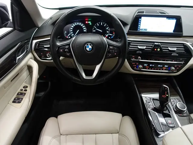 BMW 5 Serie 520i M-Sport Individual Aut- 2019 Benzine 6