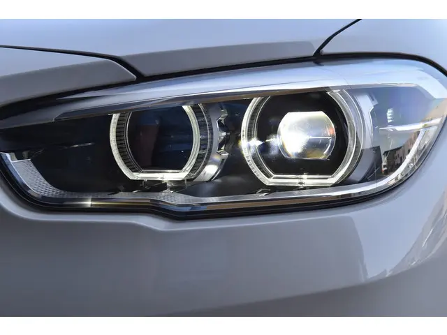 BMW 1 Serie 118i Executive 2018 Benzine 26