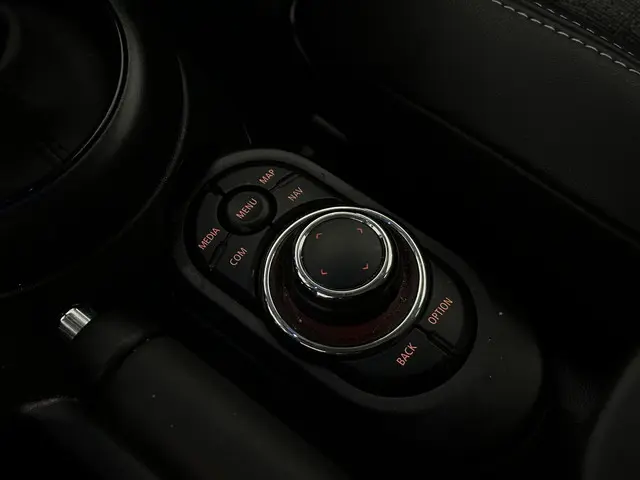 MINI Cooper Mini 1.5 Camden Edition 2023 Benzine 36