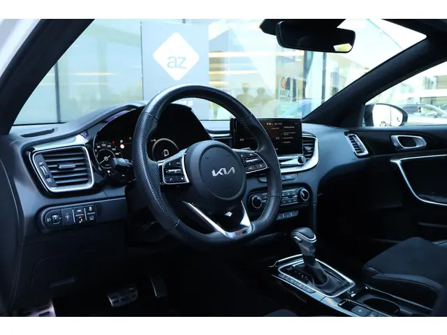 Kia ProCeed 1.5 T-GDi GT-PlusLine 2023 Benzine 31