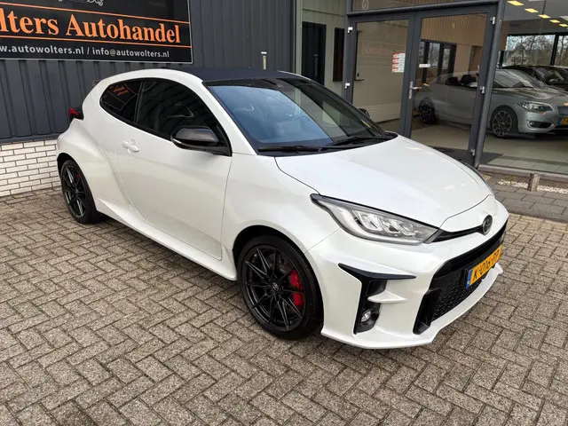 Toyota Yaris 1.6 GR Performance 2021 Benzine 4