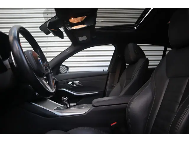 BMW 3 Serie M-Sport 2022 Hybride Benzine 18