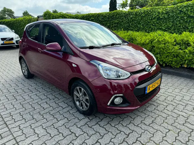 Hyundai i10 1.0i i-Motion Premium 2014 Benzine 22