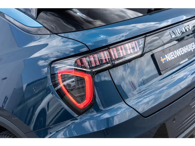 Lynk & Co 01 1.5 2021 Hybride Benzine 34