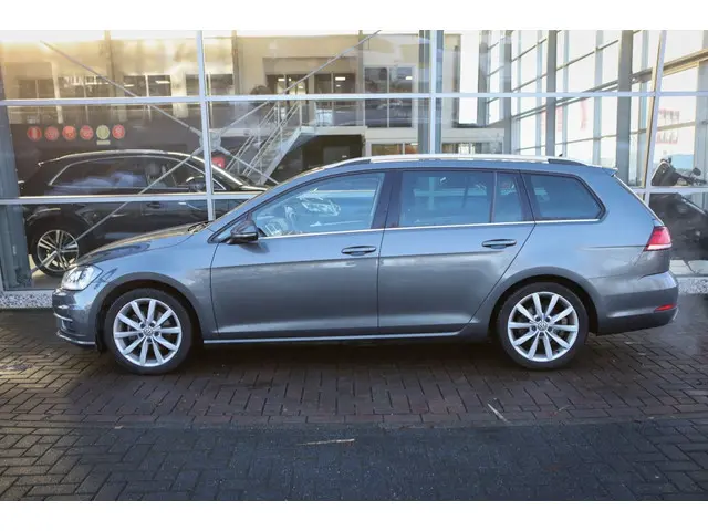 Volkswagen Golf Variant 1.5 TSI HL Bns R 2020 Benzine 16