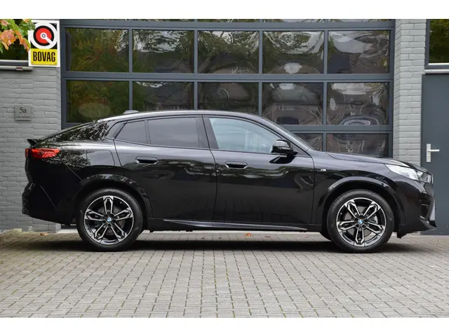 BMW X2 sDrive20i 2024 Benzine 20