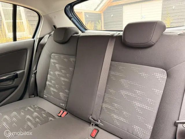 Opel Corsa 1.2-16V Berlin 2013 Benzine 9