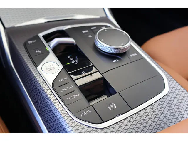 BMW 3 Serie Touring M340i xDrive 2024 Benzine 29