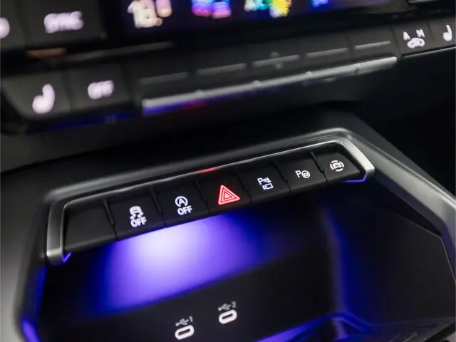 Audi A3 Sportback 30 TFSI S-Line Sport 2025 Benzine 32