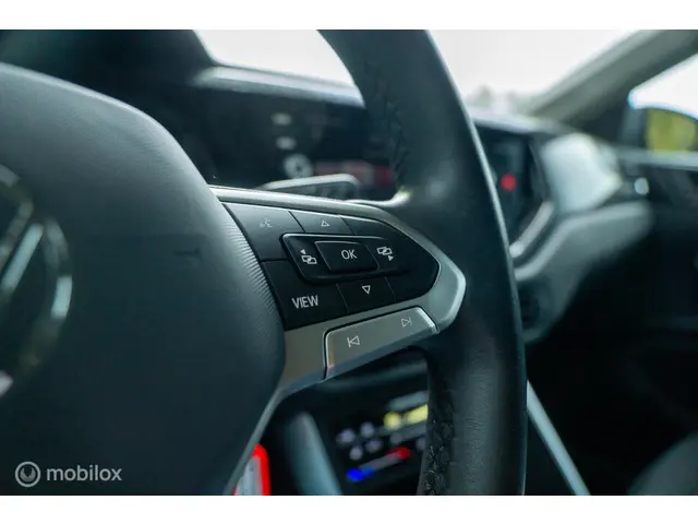 Volkswagen Polo 1.0 TSI Life Business 2022 Benzine 21