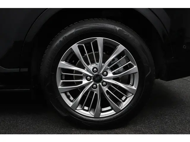 Ford Kuga 2.5 PHEV 225 Vignale 2023 Hybride Benzine 52