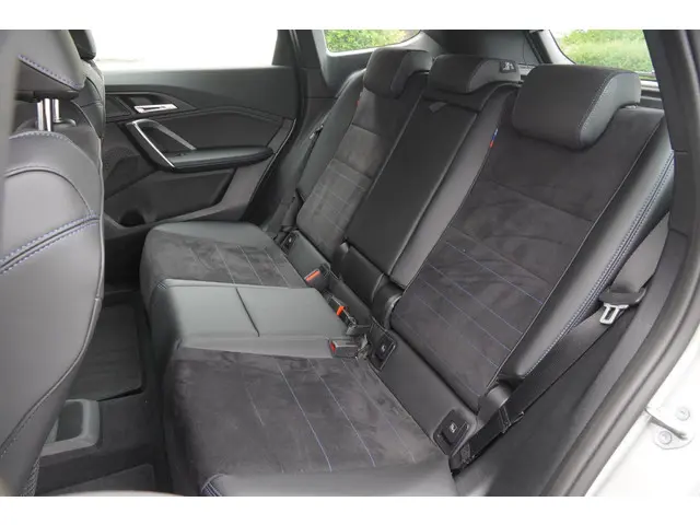 BMW X1 xDrive25e 2024 Hybride Benzine 5