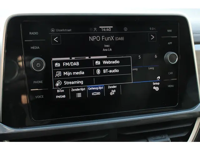 Volkswagen T-Roc 1.5 TSI DSG Style 2023 Benzine 22