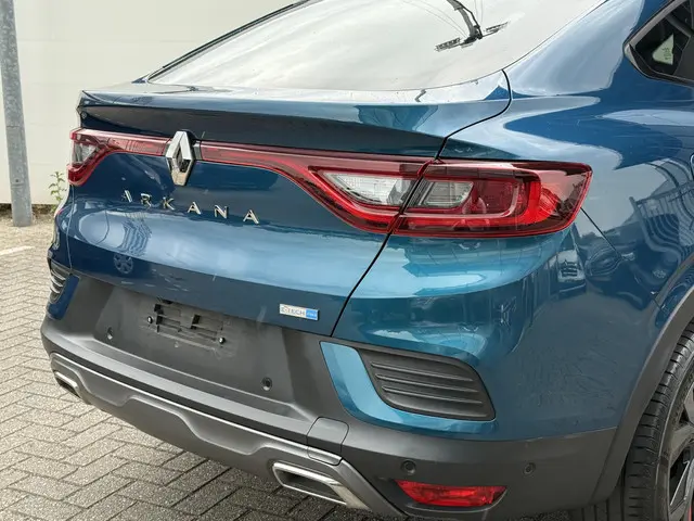 Renault Arkana 1.6 E-Tech Hybrid R.S. Line 2022 Benzine 17