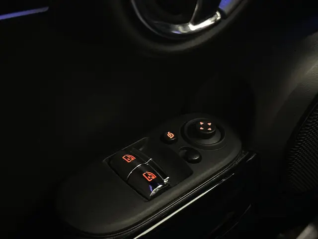 MINI Cooper Mini 1.5 Camden Edition 2023 Benzine 18