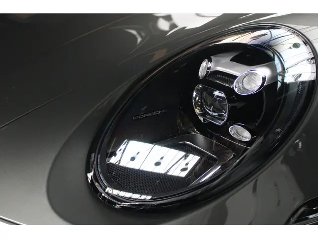 Porsche 911 3.0 4 Targa 2022 Benzine 36