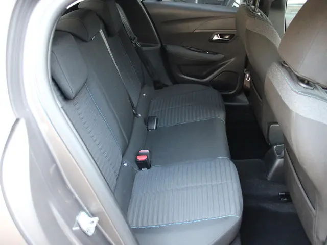 Peugeot 208 1.2 PT Style 2023 Benzine 12