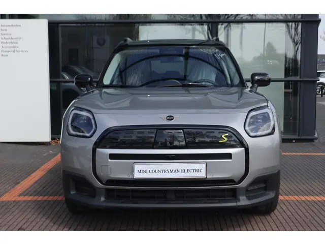 MINI Countryman SE 2025 Elektrisch 3