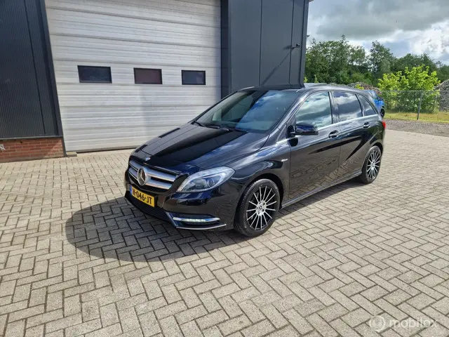 Mercedes-Benz B-Klasse 180 2012 Benzine