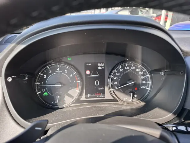 Suzuki S-Cross 1.5 Hybrid Style 2025 Hybride Benzine 8