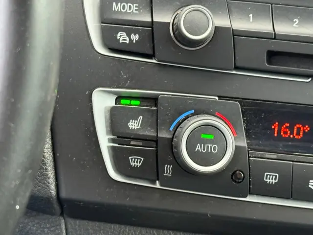 BMW 1 Serie 114i Business+|Sensoren|Rijklaar 2012 Benzine 14
