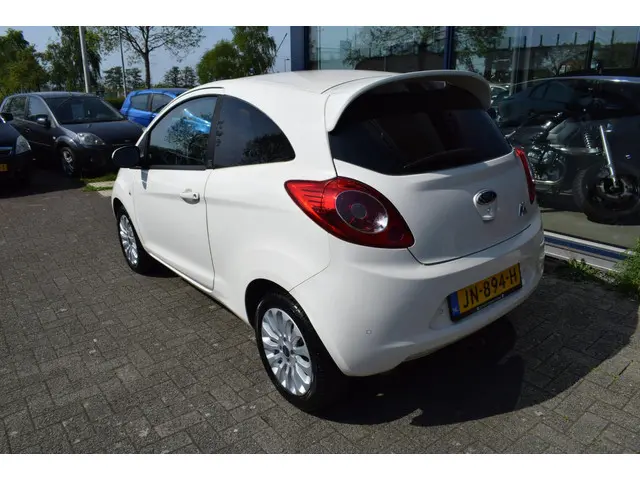 Ford Ka 1.2 Style start/stop airco 2016 Benzine 3