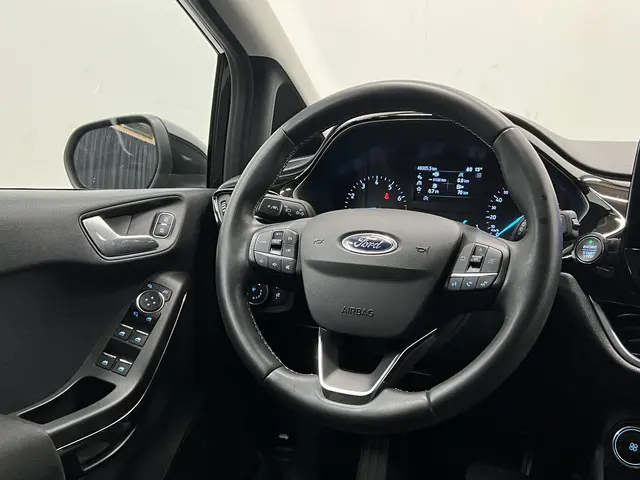 Ford Fiesta 125pk 1.0 EcoBoost Titanium 2021 Benzine 6