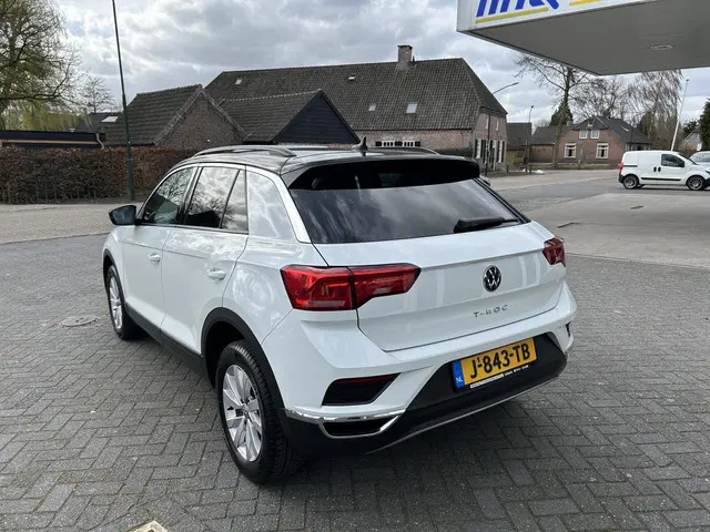 Volkswagen T-Roc 1.0 TSI Style 2020 Benzine 8