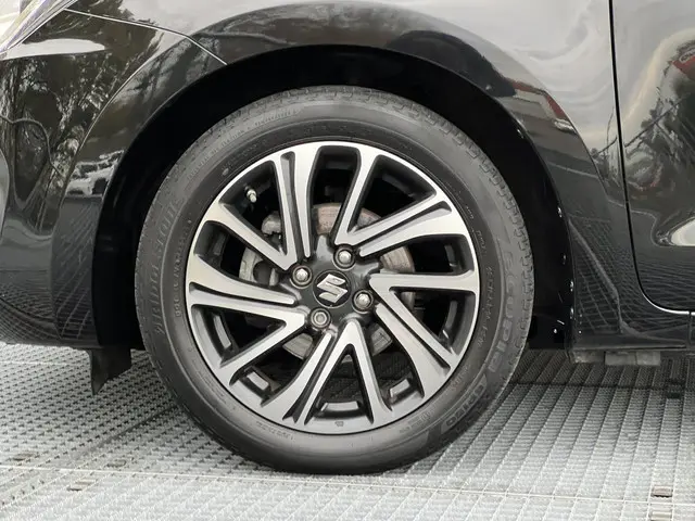 Suzuki Swift 1.2 Style Smart Hybrid 2022 Benzine 26