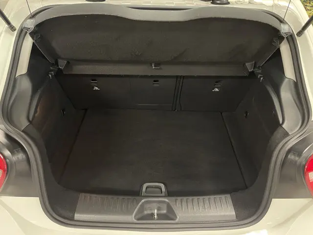 Mercedes-Benz A-Klasse 180 Ambition 2014 Benzine 27