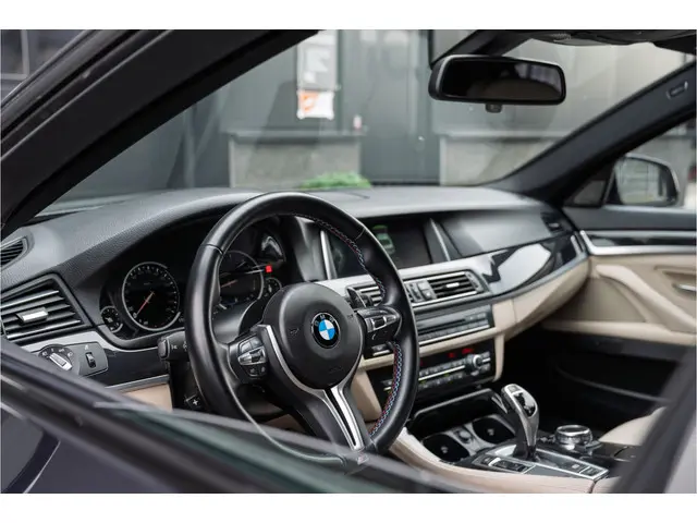 BMW 5 Serie 528i High Executive | 2013 Benzine 6