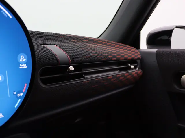 MINI 3-Deurs Cooper 2025 Benzine 15