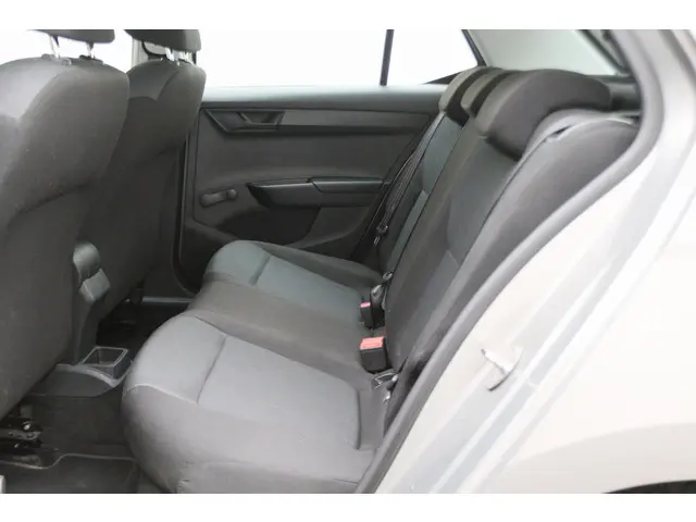 Škoda Fabia 1.0 Sprint 2016 Benzine 13