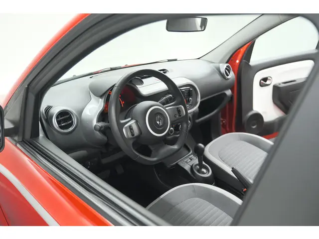 Renault Twingo 1.0 SCe Limited 2019 Benzine 2